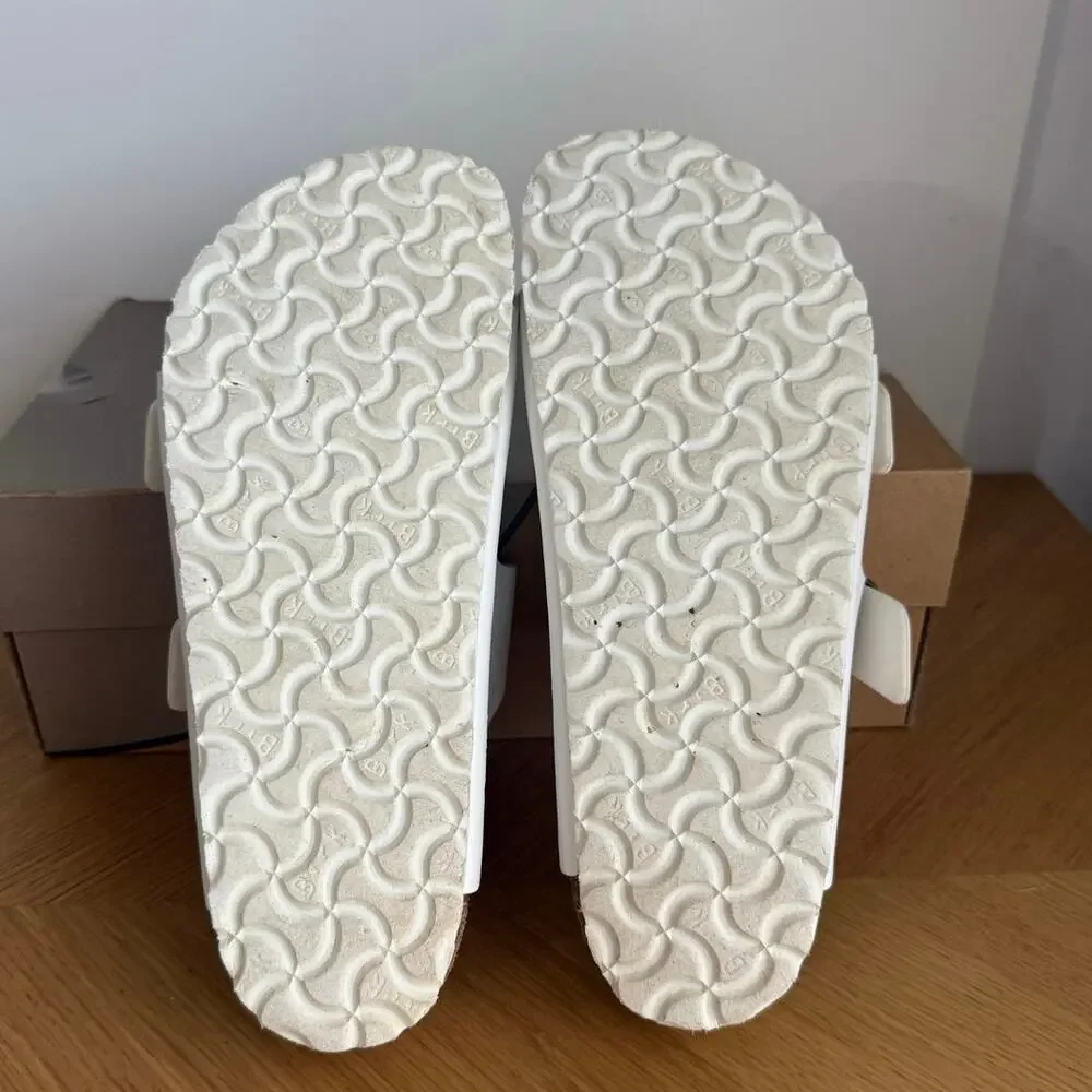 Birkenstock Arizona White Unisex Slip On Sandals- Men 7- Women 9